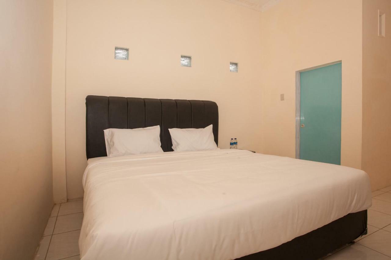 Oyo 1752 Hotel Wisata Kisaran Kültér fotó